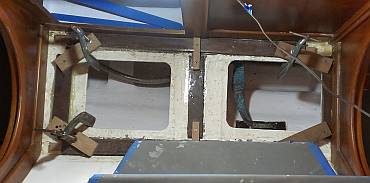Houa glued the final floor supports over newly gelcoated bilges