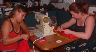 Rori & Amanda making matching tennis skirts